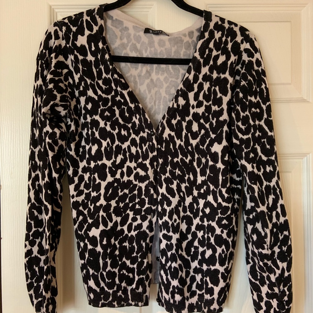 Sisters patterned cardigan - Size S - worn twice